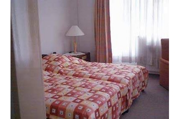 Węgry Privát Sárvár, Zewnątrz